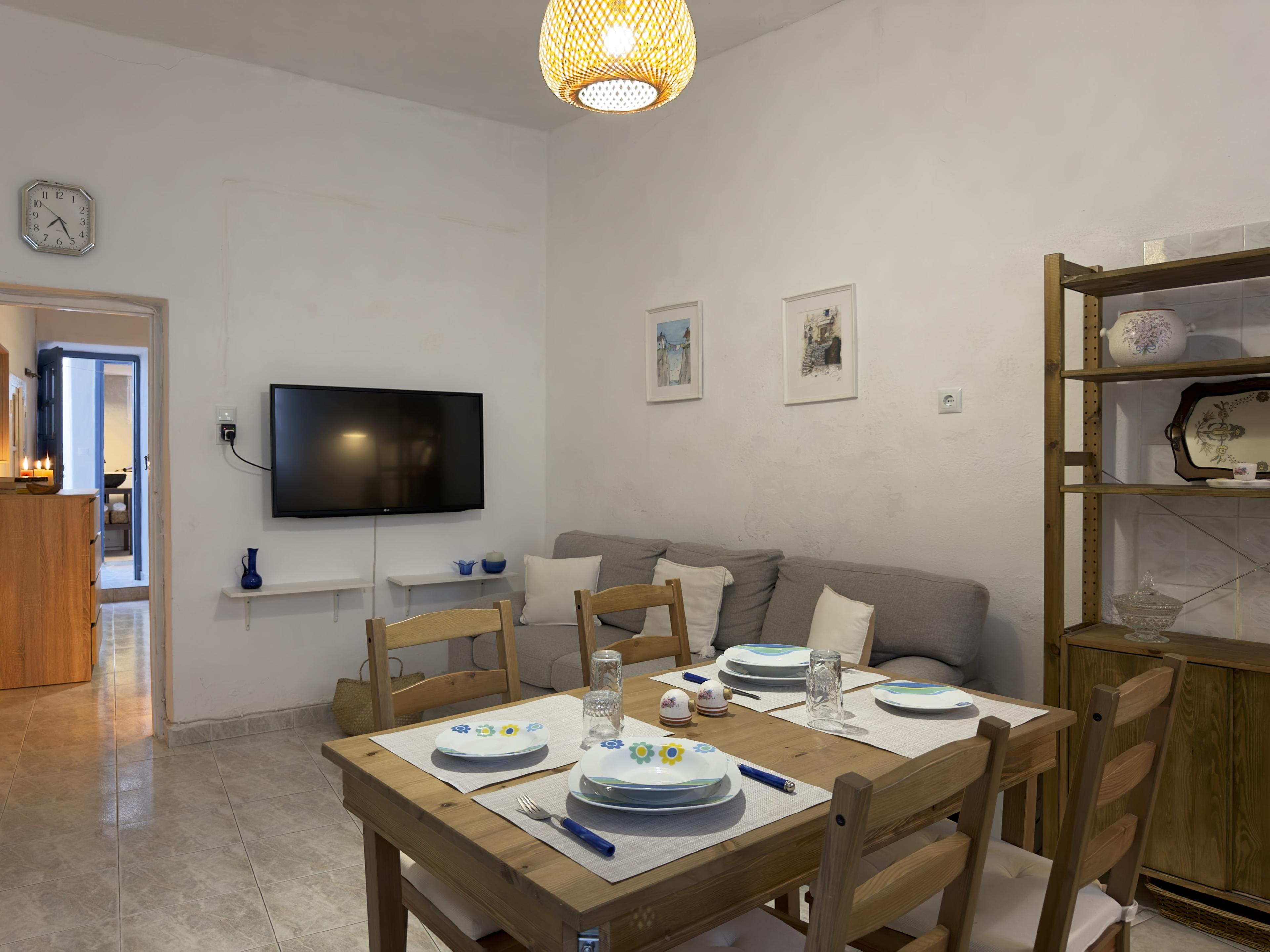 Sala da pranzo 3 — Yiayia's Place Folegandros