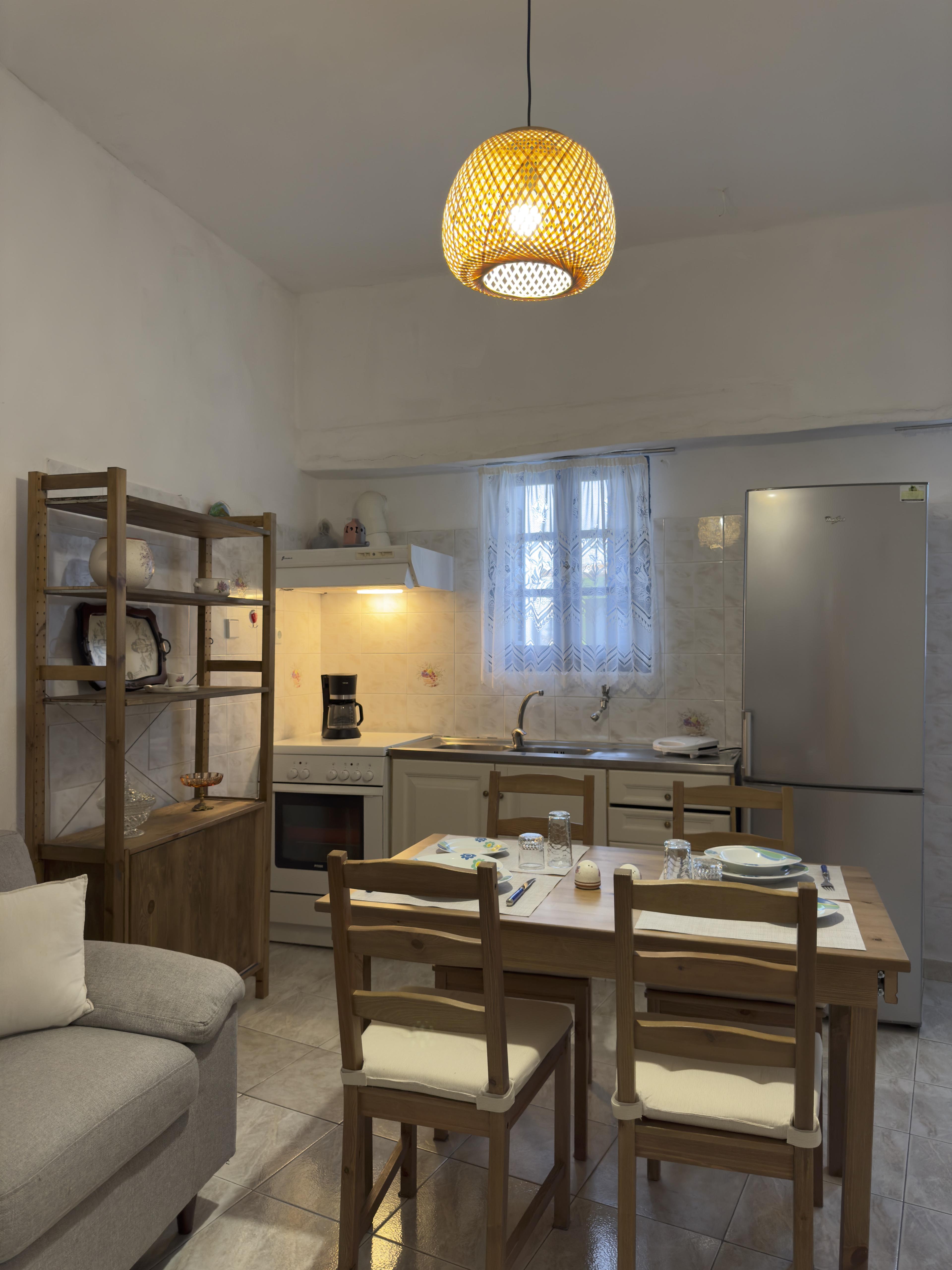 Sala da pranzo 4 — Yiayia's Place Folegandros