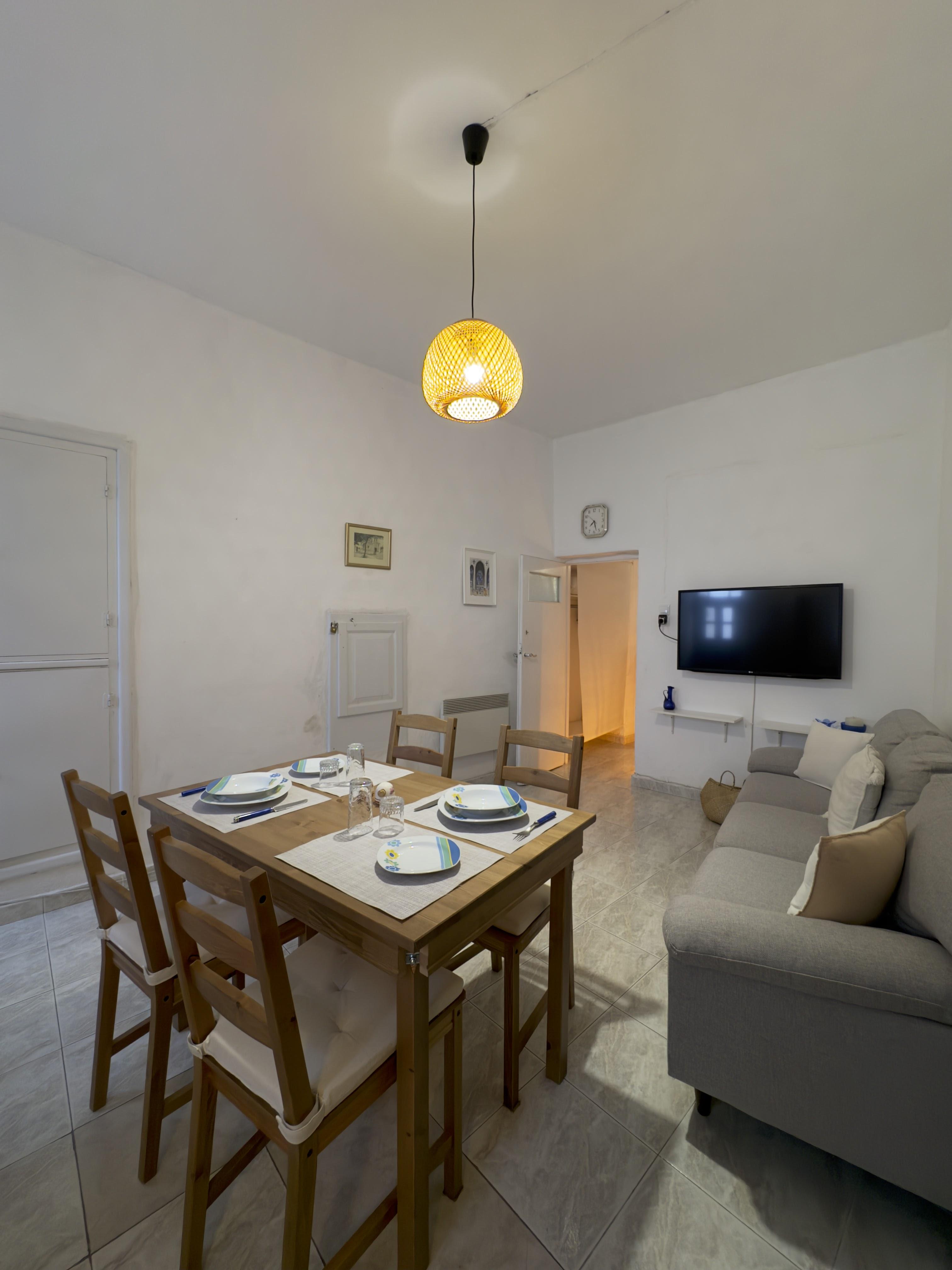 Sala da pranzo 5 — Yiayia's Place Folegandros