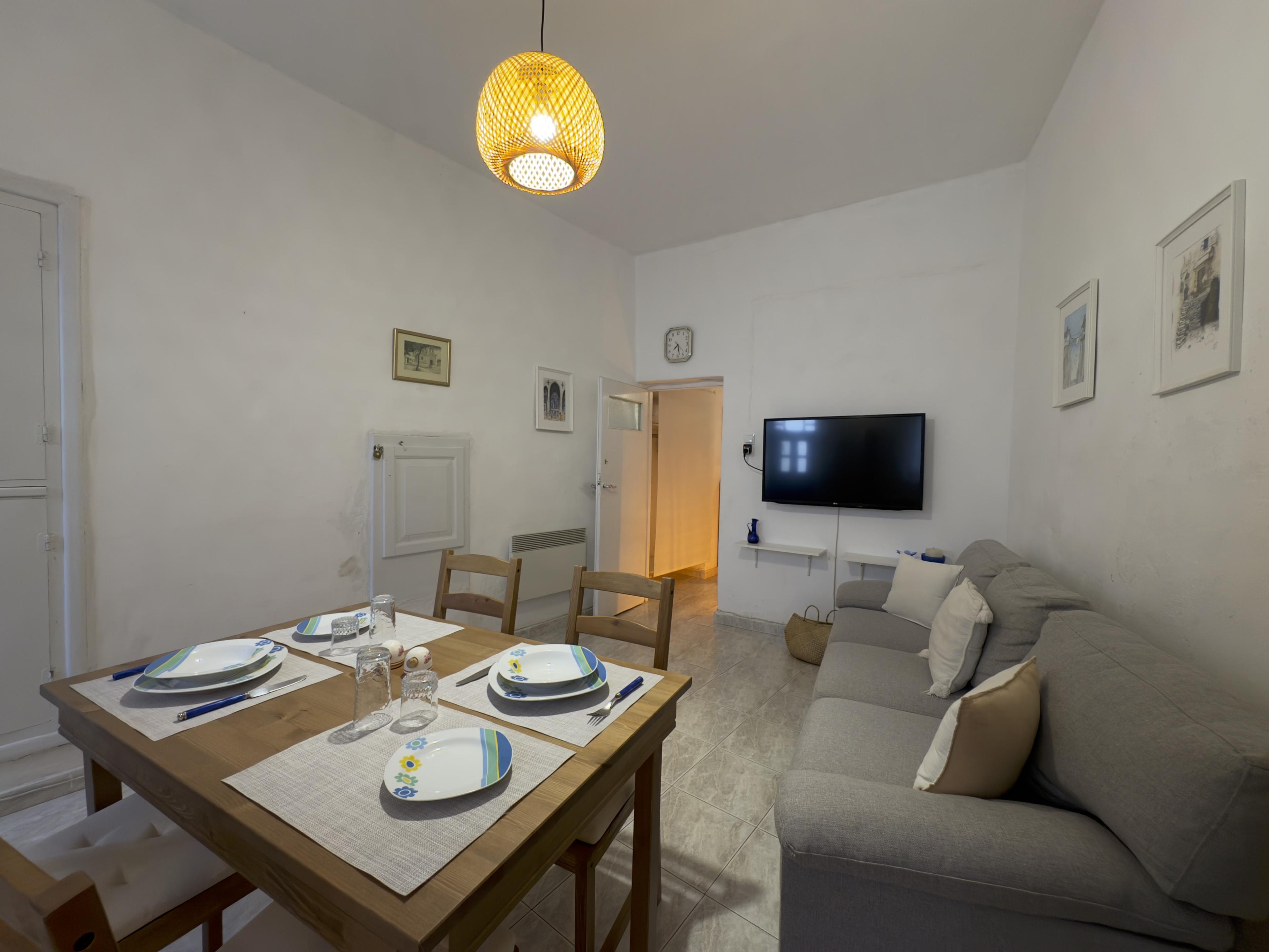 Sala da pranzo 6 — Yiayia's Place Folegandros