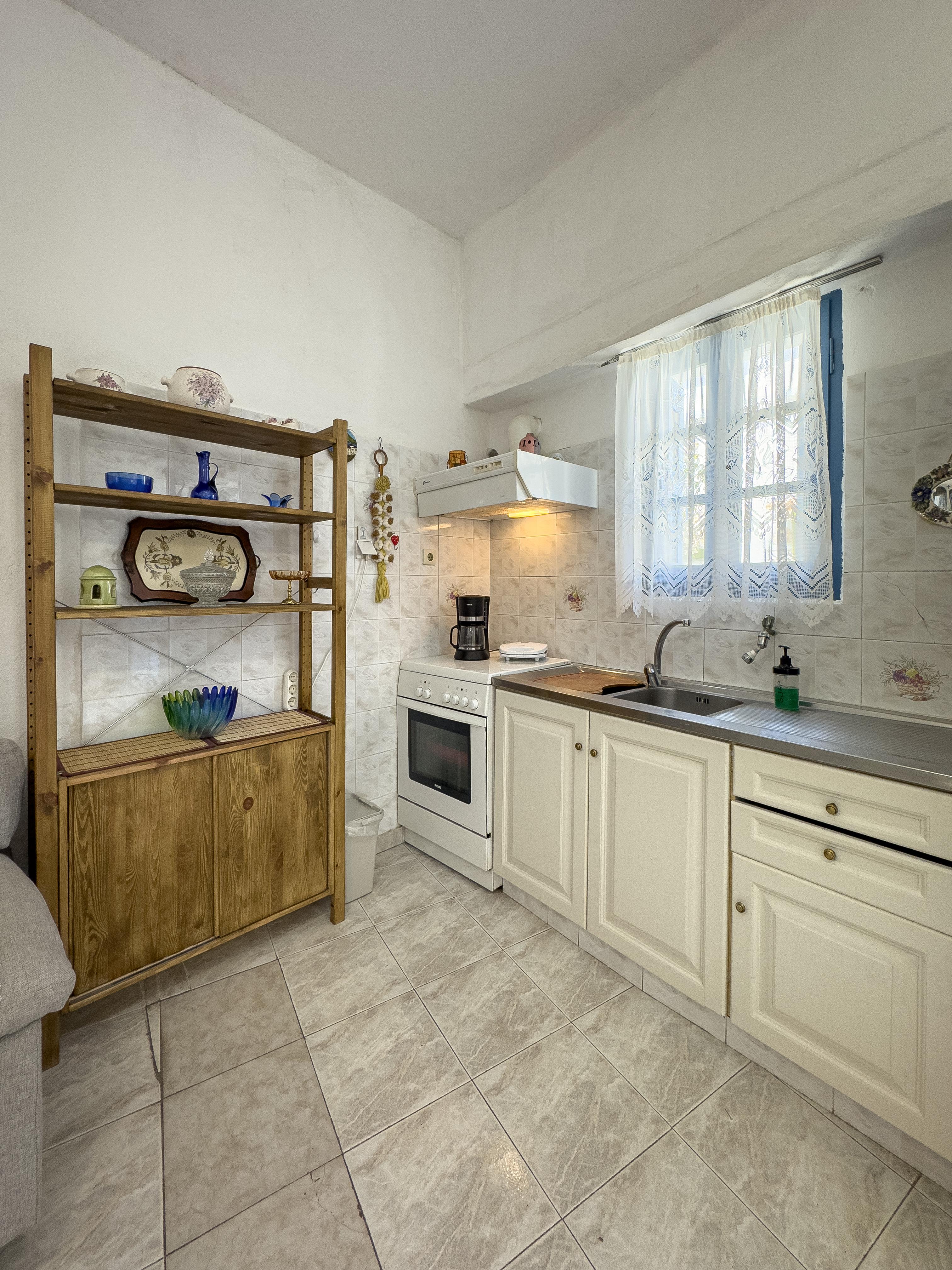 Sala da pranzo 9 — Yiayia's Place Folegandros